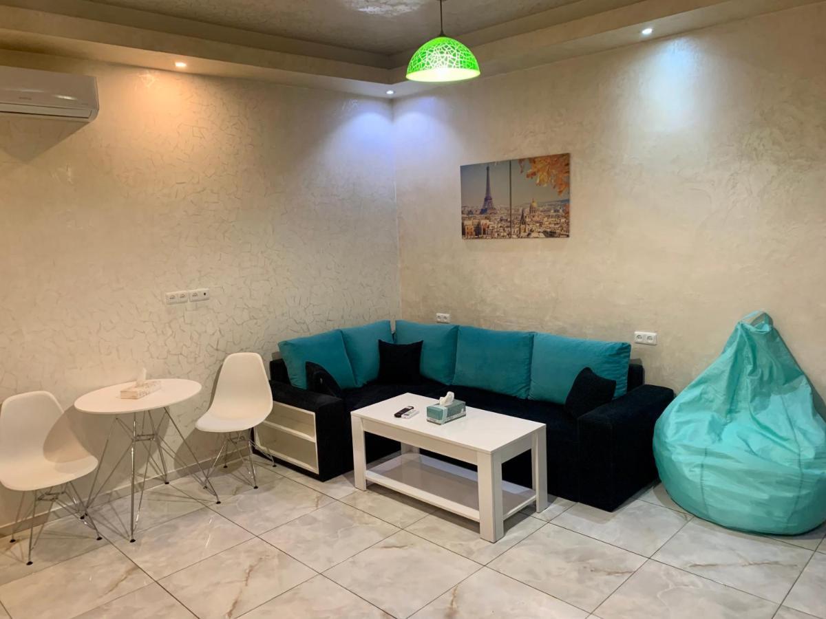 Luxury Apartment With Jacuzzi On Republic Square Yerevan Exterior photo